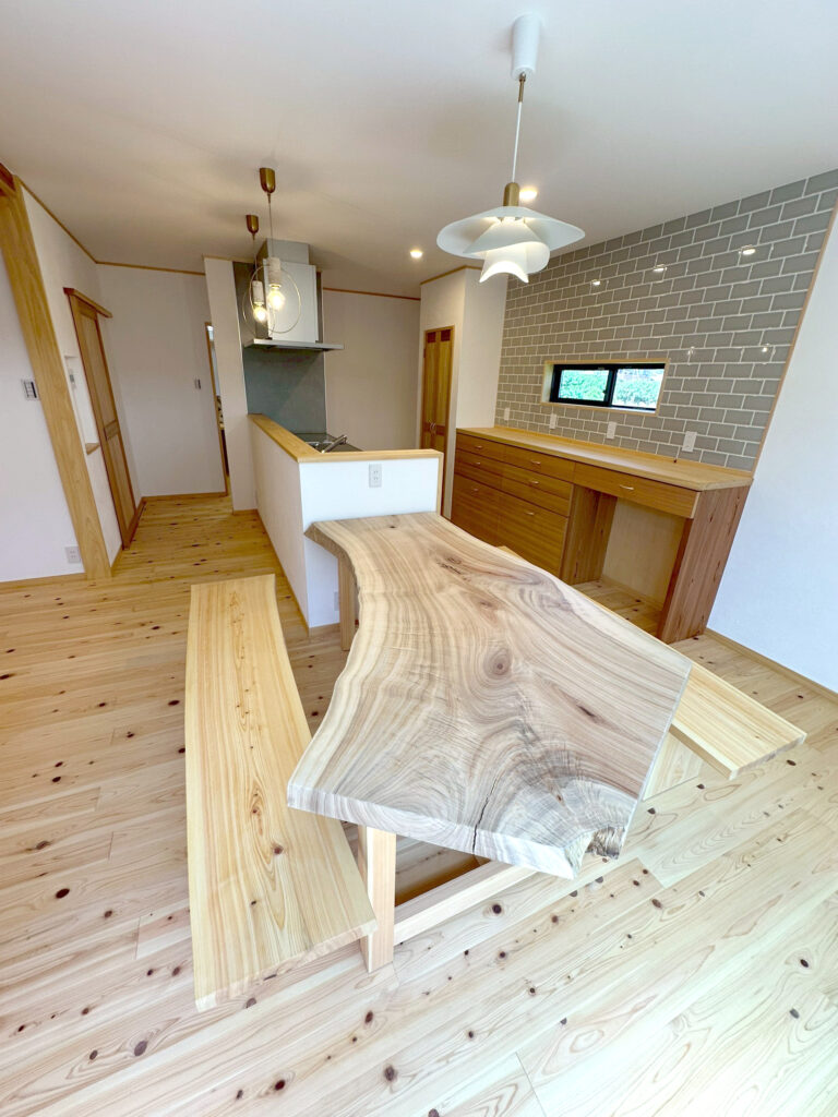 一枚板テーブル納品実績